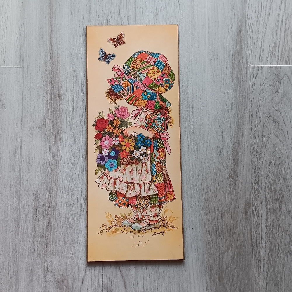 Vintage Holly Hobbie Calico Wall Plaque Country Girls Wood Flowers Butterflies - Picture 6 of 6